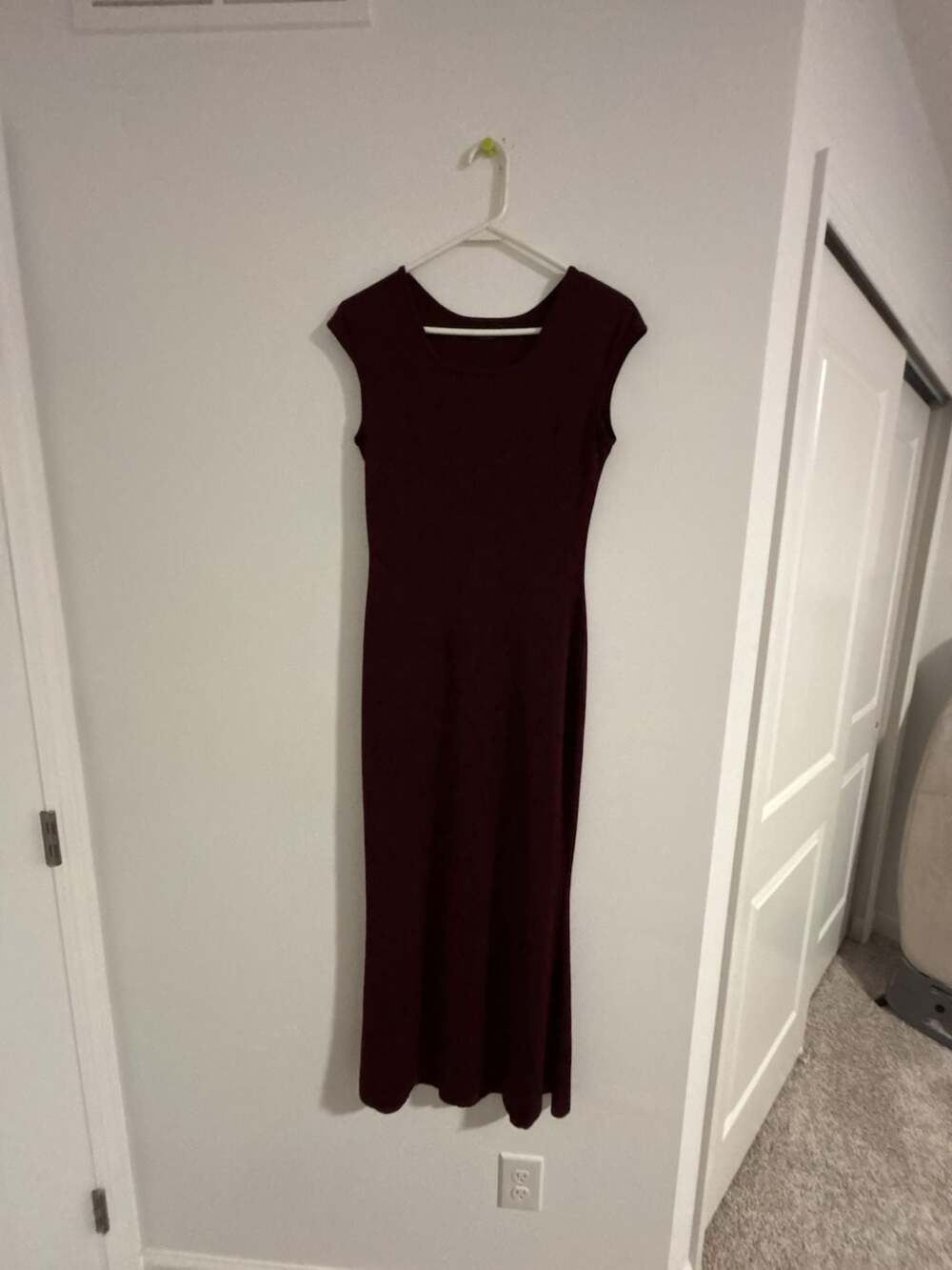 Touch Fashion Maxi Dress Burgundy Scoop Neck Sleeveless